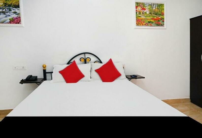 فندق Collection O 79905 Arpora Lake Resort