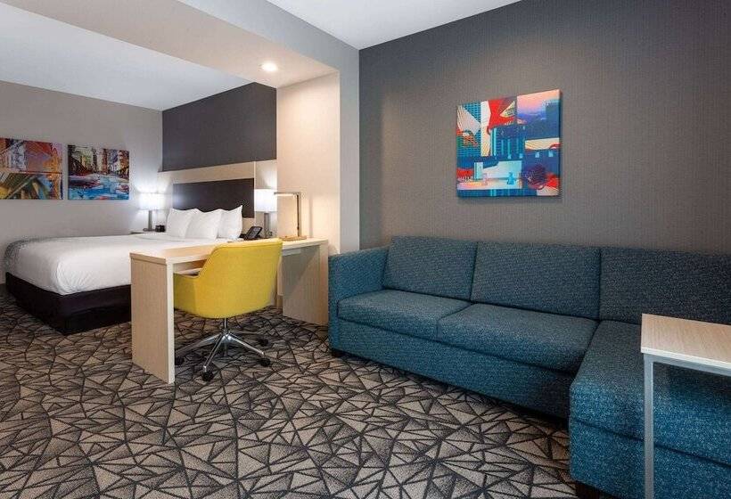 هتل La Quinta Inn & Suites By Wyndham Shorewood