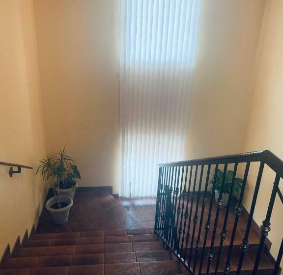 Euro Hotel Hostel