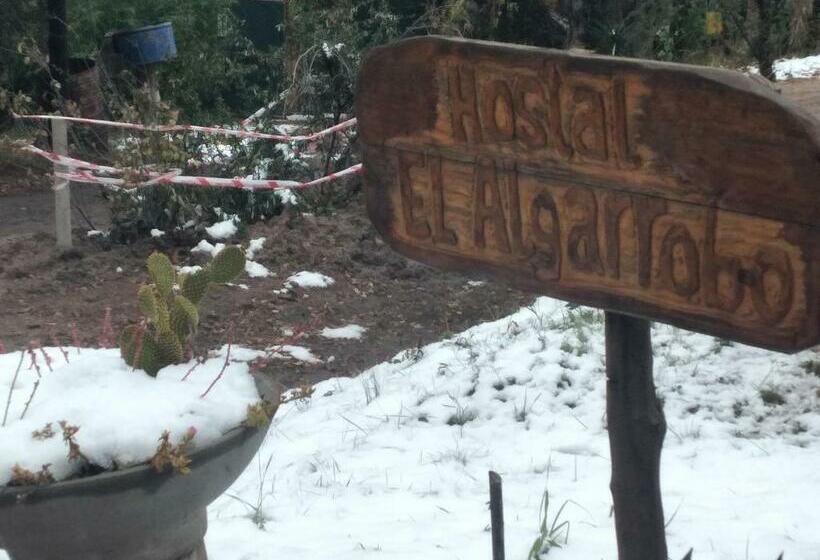 ホテル Hostal El Algarrobo