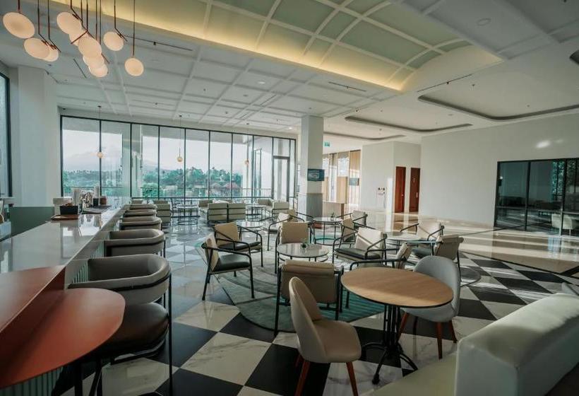 Luwansa Hotel And Convention Center Manado