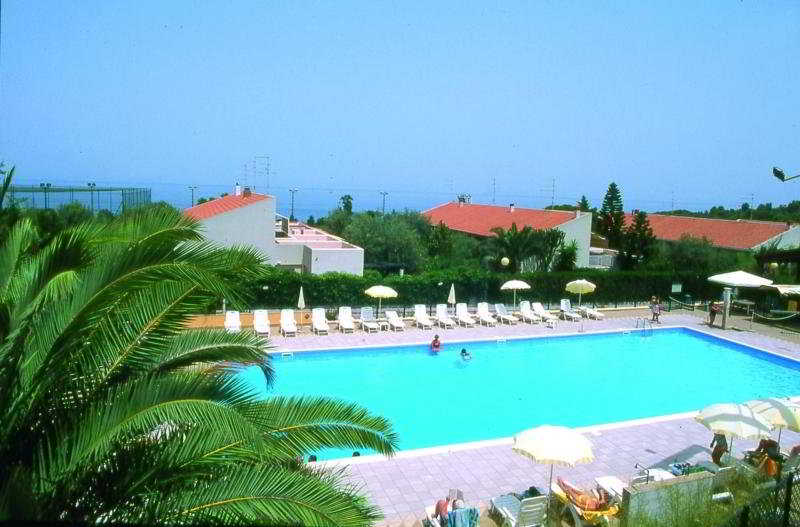 Отель Calanica Resort
