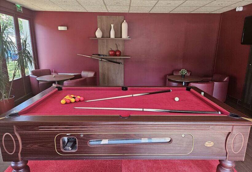 Отель Campanile Deauville  Saint Arnoult