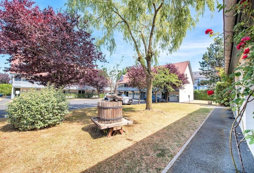 Отель Campanile Deauville  Saint Arnoult