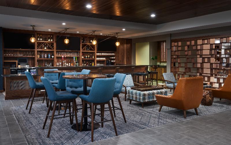 هتل Four Points By Sheraton Chicago Schaumburg