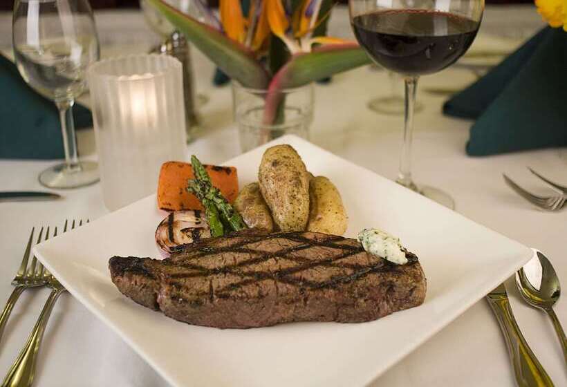 هتل Hilton Garden Inn San Diego Del Mar