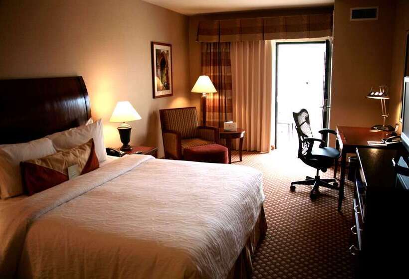 هتل Hilton Garden Inn San Diego Del Mar