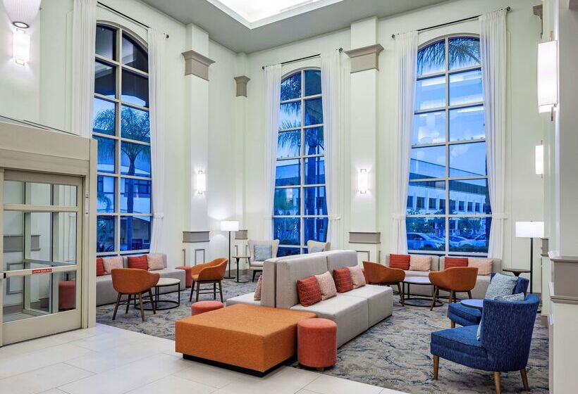 هتل Hilton Garden Inn San Diego  Rancho Bernardo