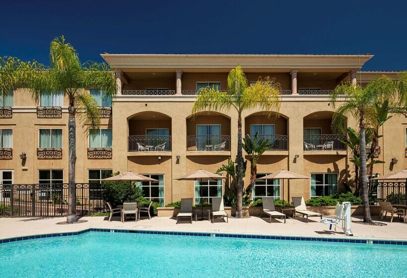 هتل Hilton Garden Inn San Diego  Rancho Bernardo