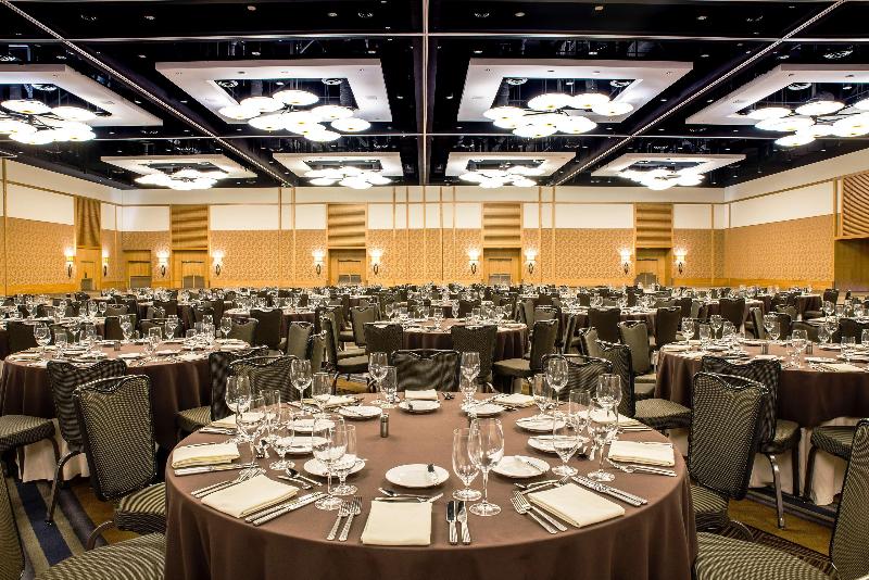 هتل Hilton San Diego Bayfront