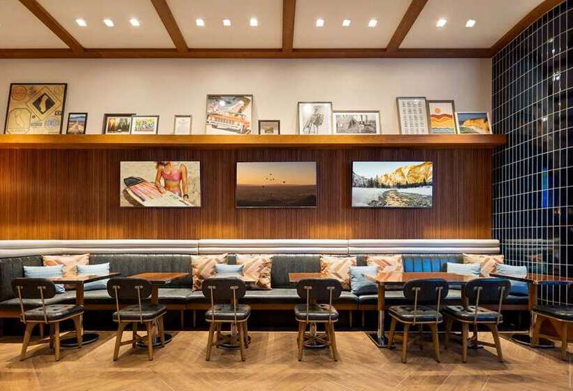 هتل Hilton San Diego Bayfront