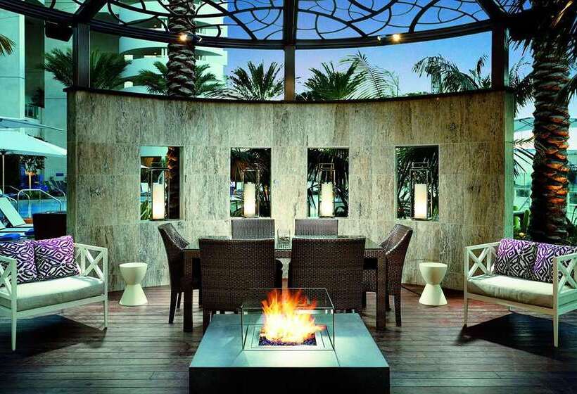 هتل Hilton San Diego Bayfront