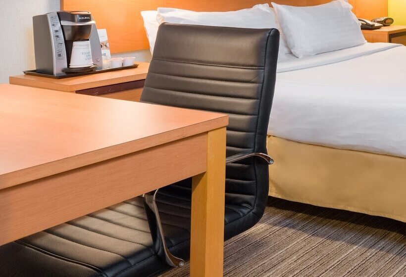 Hotel Holiday Inn Express Times Square, An Ihg