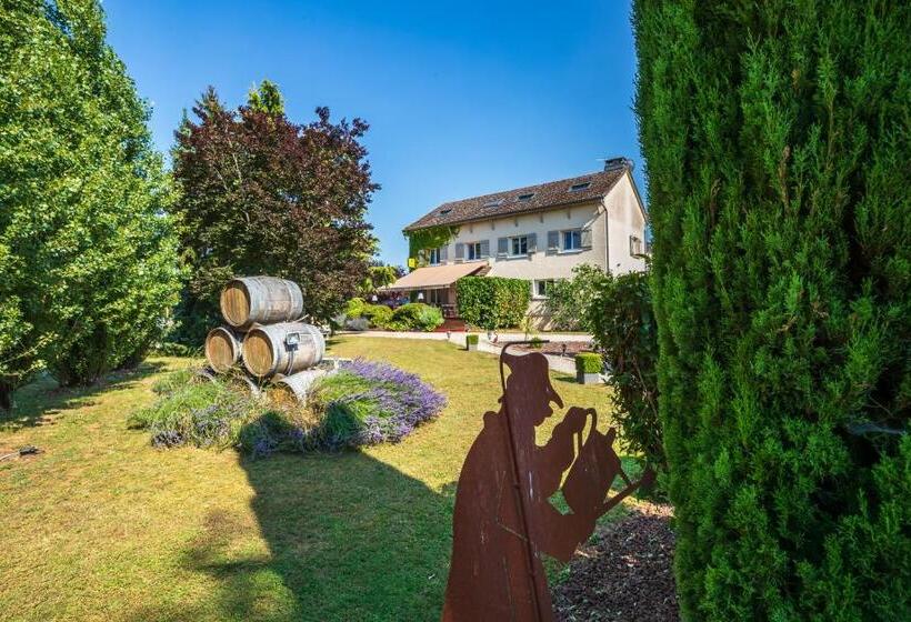 Отель Hôtel Parc Adélie   Logis Hôtels