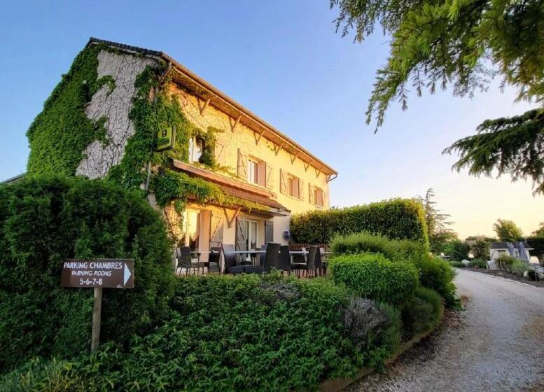 Отель Hôtel Parc Adélie   Logis Hôtels