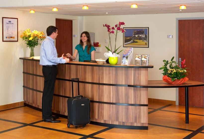 호텔 Kyriad Quimper  Pontl Abbe