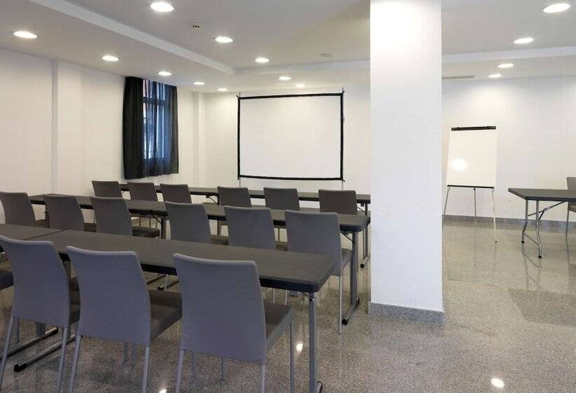 בית מלון כפרי NH La Avanzada