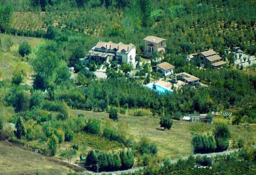 فندق Villa Rizzo Resort And Spa