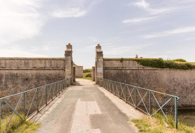 Residence Pierre & Vacances Le Fort De La Rade