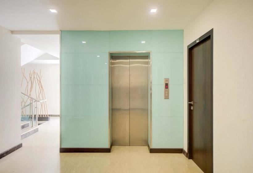 Отель Capital O 78164 Akshaya Business