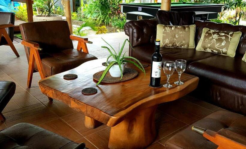 בית מלון כפרי Ombak Resort At Ekas , A Luxury Surf And Kite Surf Destination