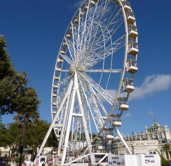 Park View R & R   Adult Only   Self Catering   Free Parking   Ev Point