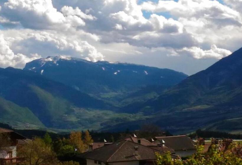 בית מלון כפרי Agritur Rizzi Di Inama Ugo