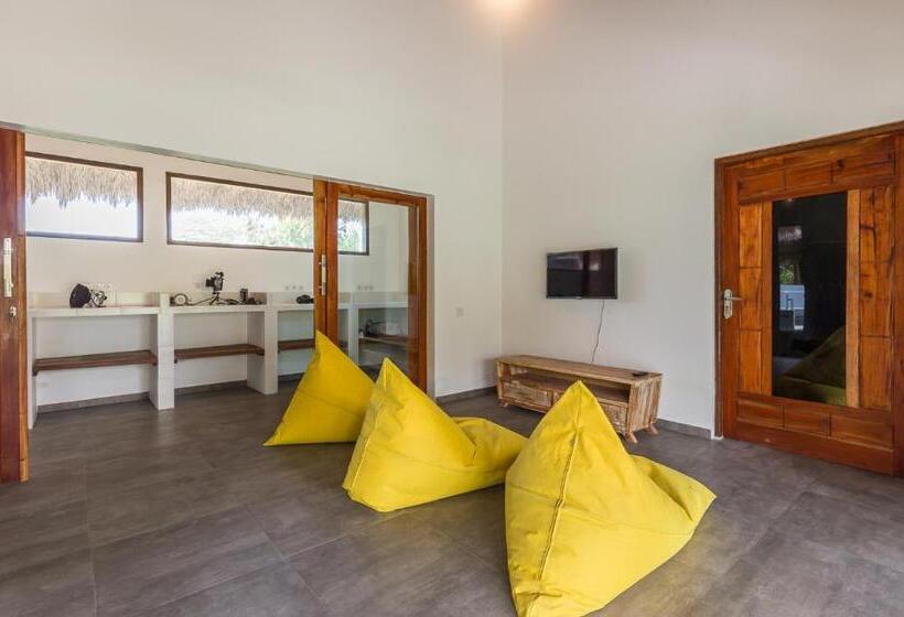 호텔 Emocean Beach Boutique Dive Resort