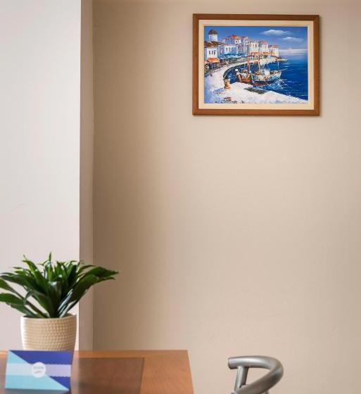 Elotis Suites