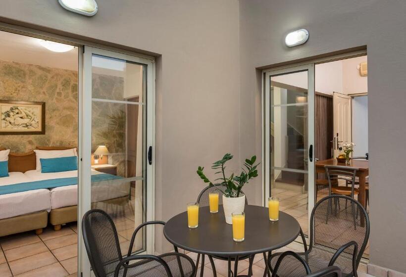 Elotis Suites