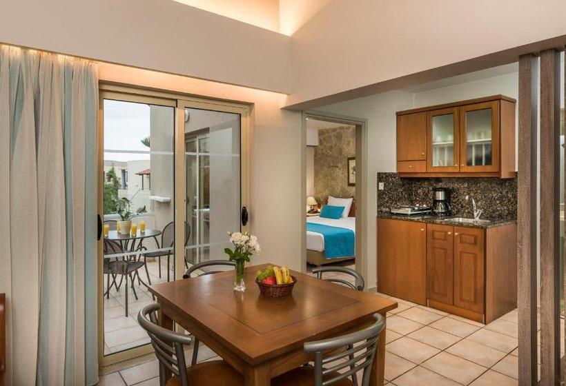 Elotis Suites
