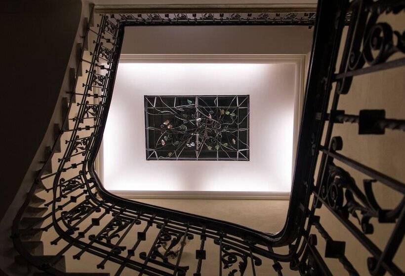 Atrium Hotel Ateneu City Center