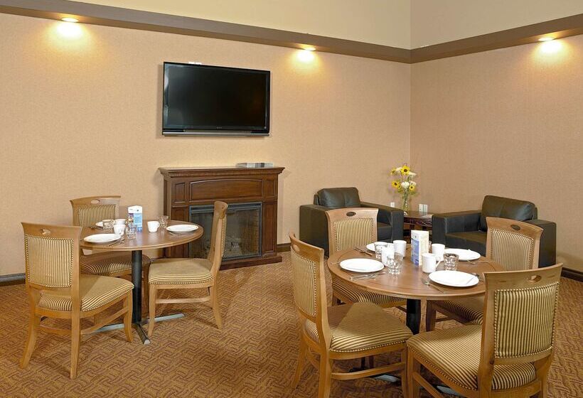 בית מלון כפרי Coast Fraser Inn