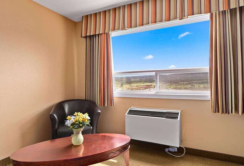 فندق Coast Fraser Inn