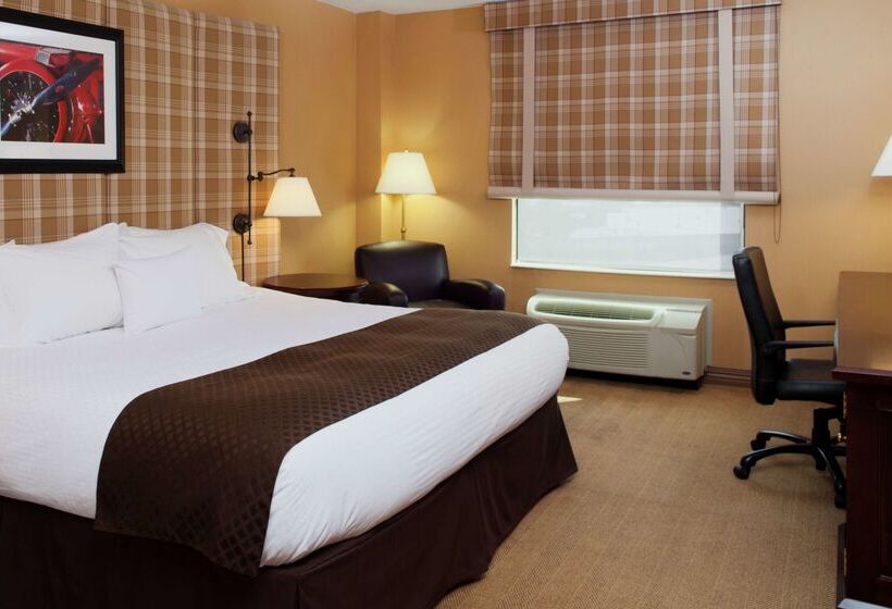 هتل Doubletree By Hilton Cincinnati Airport