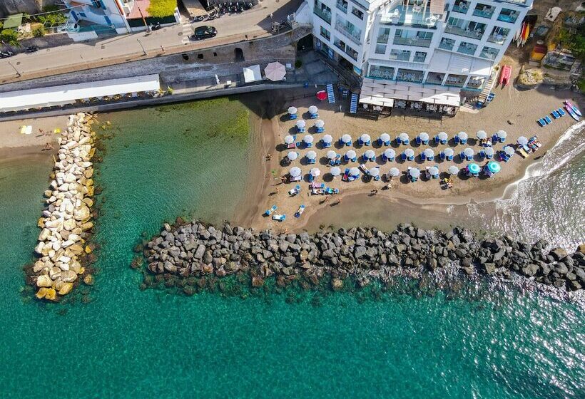ホテル Giosue  A Mare Sorrento