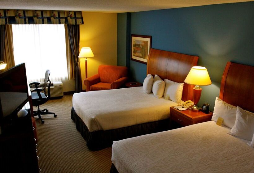 هتل Hilton Garden Inn Albany