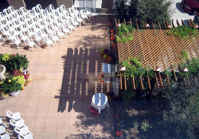 酒店 Hilton Garden Inn Fairfax