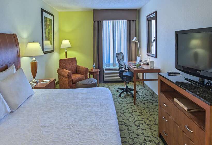 هتل Hilton Garden Inn Huntsville/space Center