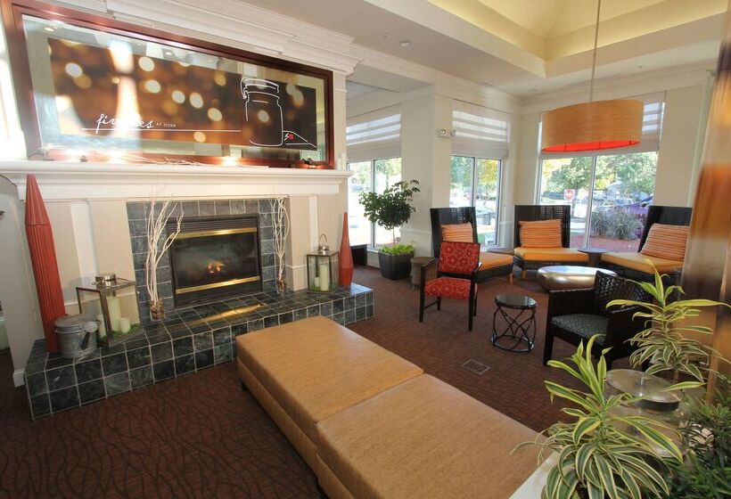 בית מלון כפרי Hilton Garden Inn State College