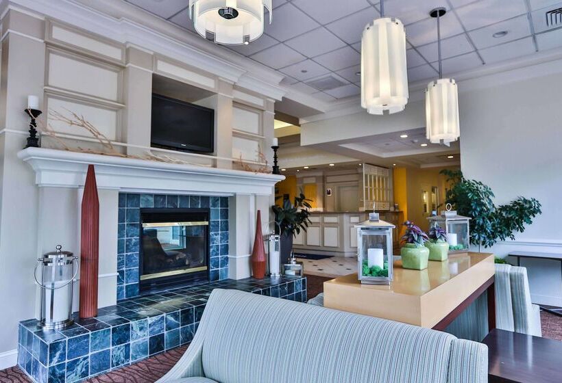 בית מלון כפרי Hilton Garden Inn State College