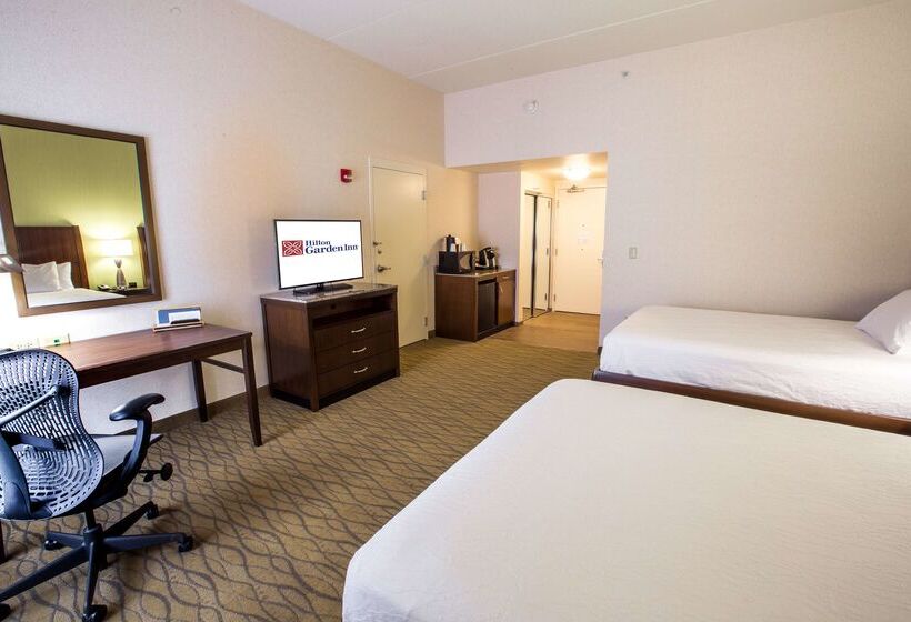 Отель Hilton Garden Inn State College