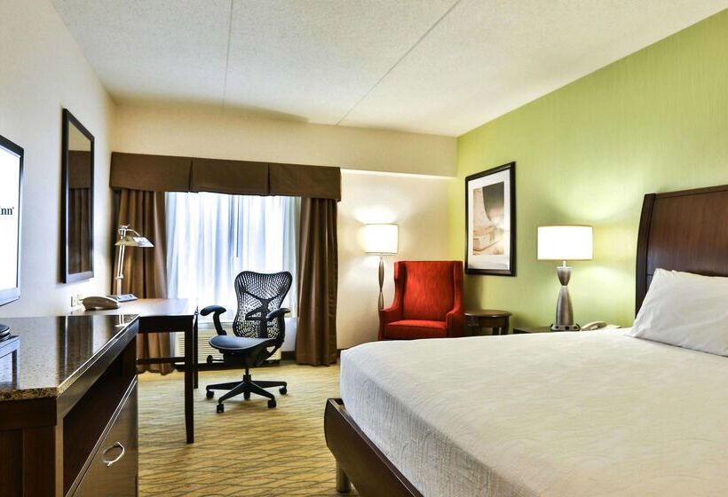 בית מלון כפרי Hilton Garden Inn State College