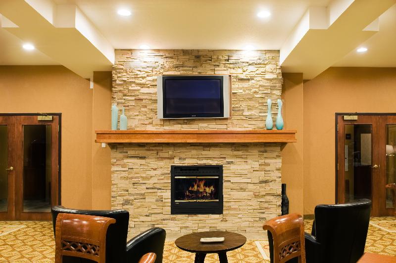 فندق Holiday Inn Express Grande Prairie, An Ihg