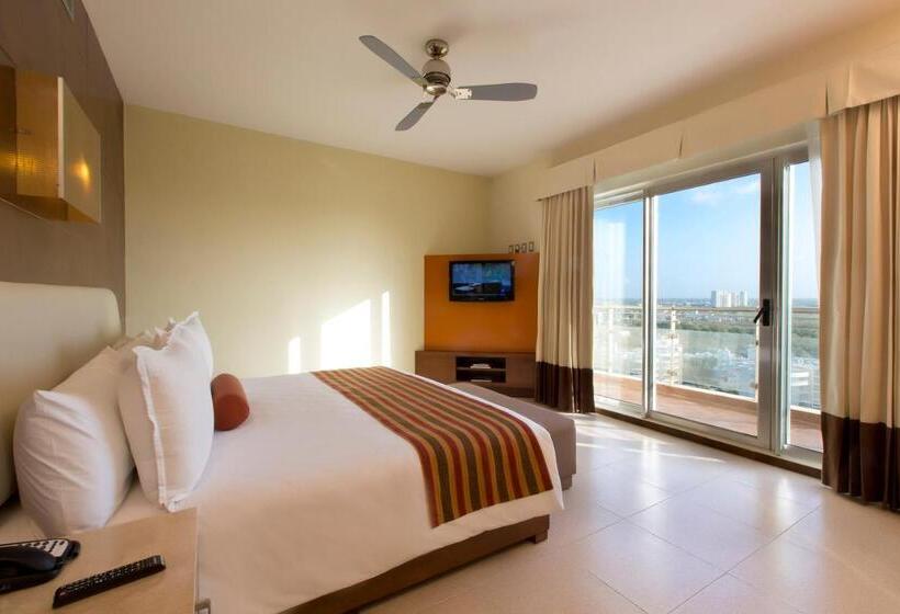 ホテル Krystal Urban Cancun & Beach Club