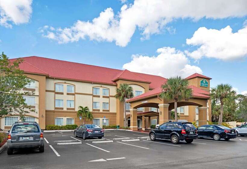 בית מלון כפרי La Quinta Inn And Suites Fort Myers I75