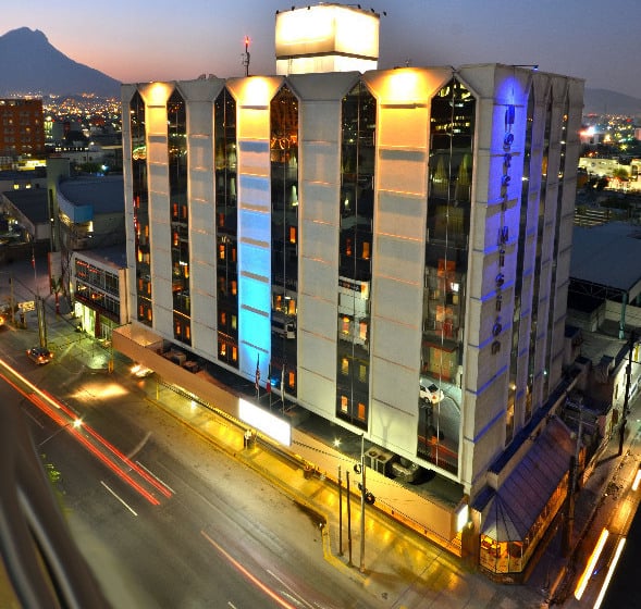فندق Mision Monterrey Centro Historico