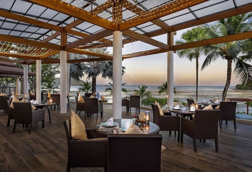 Отель Pullman Phuket Panwa Beach Resort