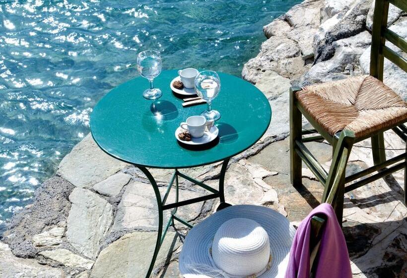 هتل Aquila Elounda Village Resort, Suites & Spa