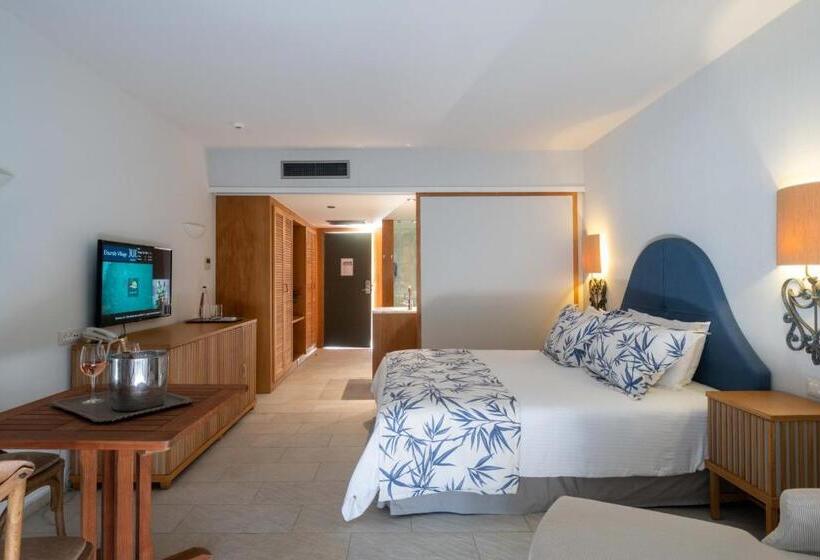 هتل Aquila Elounda Village Resort, Suites & Spa